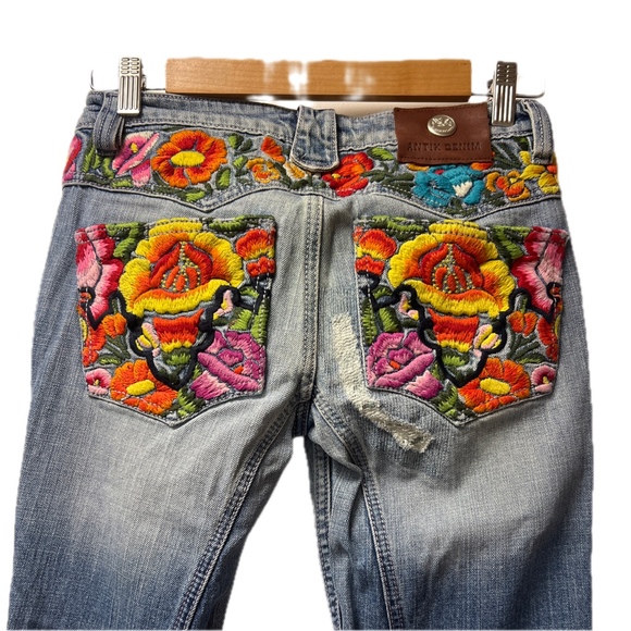 Antik Denim Monroe Bootcut Flared Jeans Size 26 Embroidered Rare Floral Fall Fit - Picture 4 of 7